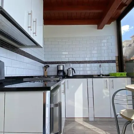 Estudio Agradable, Con Jacuzzi, Terraza Y Barbacoa, Totalmente Independiente *