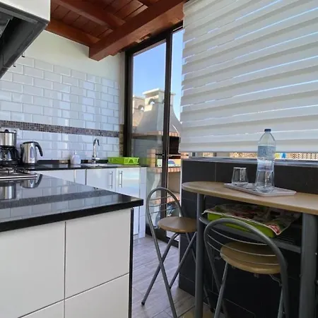 Estudio Agradable, Con Jacuzzi, Terraza Y Barbacoa, Totalmente Independiente *
