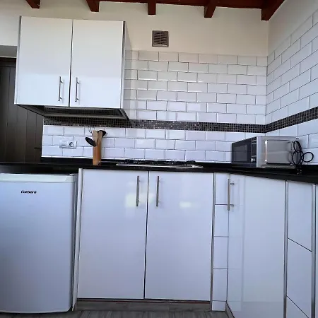 Estudio Agradable, Con Jacuzzi, Terraza Y Barbacoa, Totalmente Independiente *