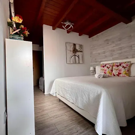 Estudio Agradable, Con Jacuzzi, Terraza Y Barbacoa, Totalmente Independiente
