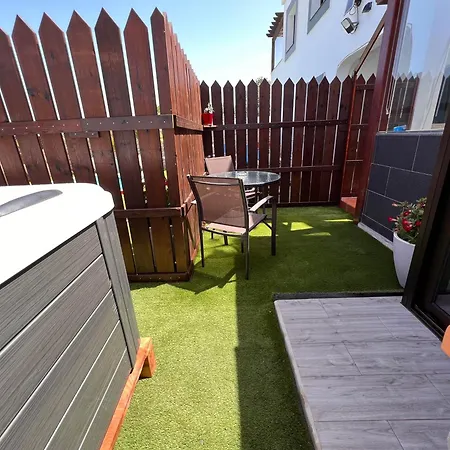 Estudio Agradable, Con Jacuzzi, Terraza Y Barbacoa, Totalmente Independiente Apartment Corralejo